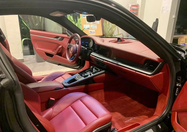 Porsche 911 cena 599000 przebieg: 10000, rok produkcji 2021 z Byczyna małe 596
